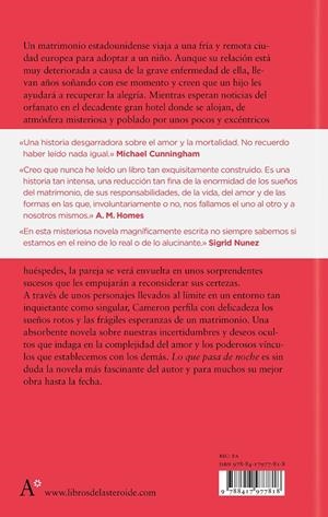 LO QUE PASA DE NOCHE | 9788417977818 | CAMERON, PETER